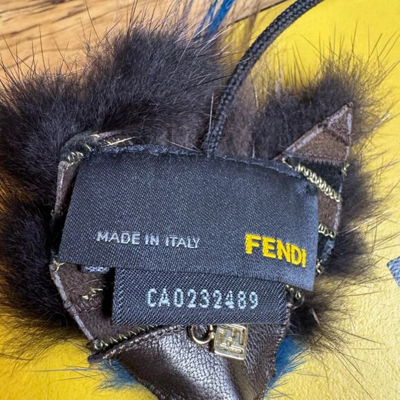 Fendi Fox Fur Headband Box Authentic CoA - Picture 3 of 4